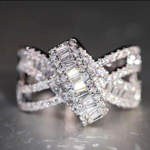 Sterling Silver Moissanite Bagette Women's Ring